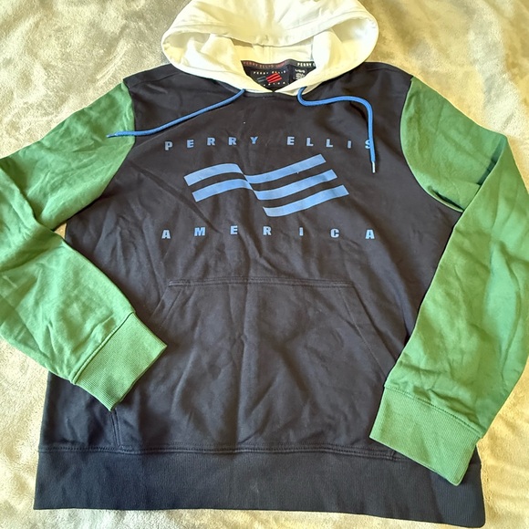 Perry Ellis America Black and Cream Hoodie with Blue Accents - Picture 2 of 4